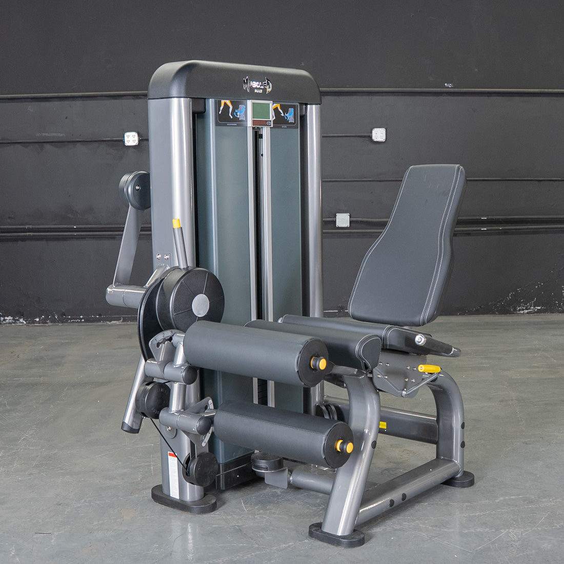 muscle d fitness commercial selectorized black and dark grey elite plus leg extension seated leg curl combo leg machine