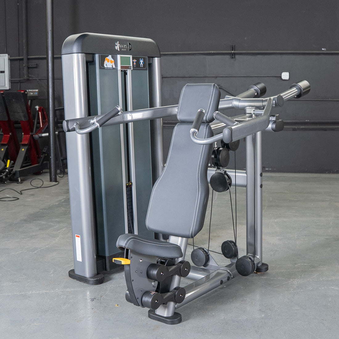 muscle d fitness commercial selectorized black and dark grey elite plus shoulder press shoulder machine
