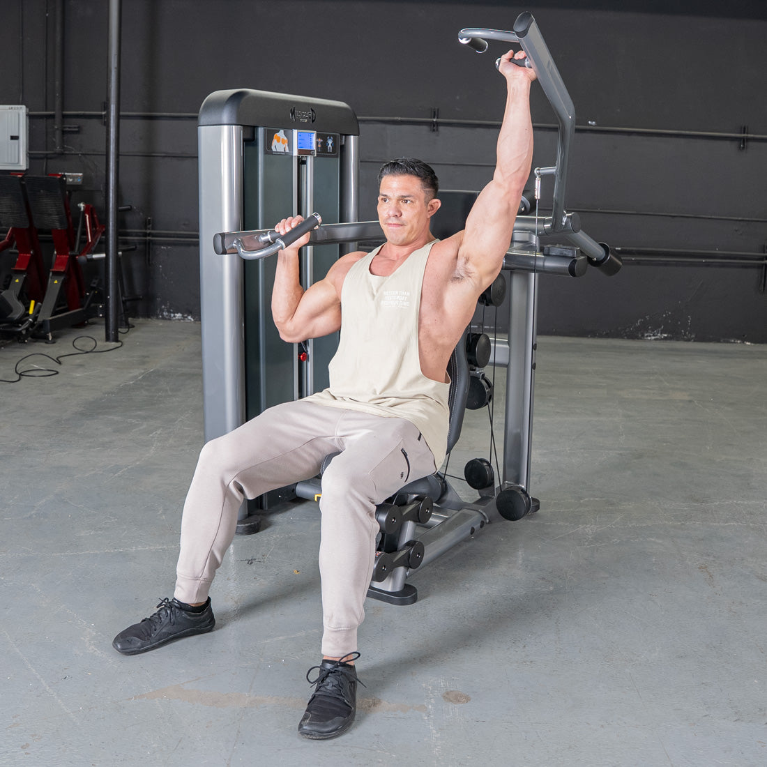 muscle d fitness commercial selectorized black and dark grey elite plus shoulder press shoulder machine