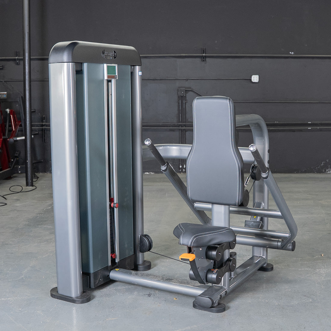 muscle d fitness commercial selectorized black and dark grey elite plus triceps press tirceps machine