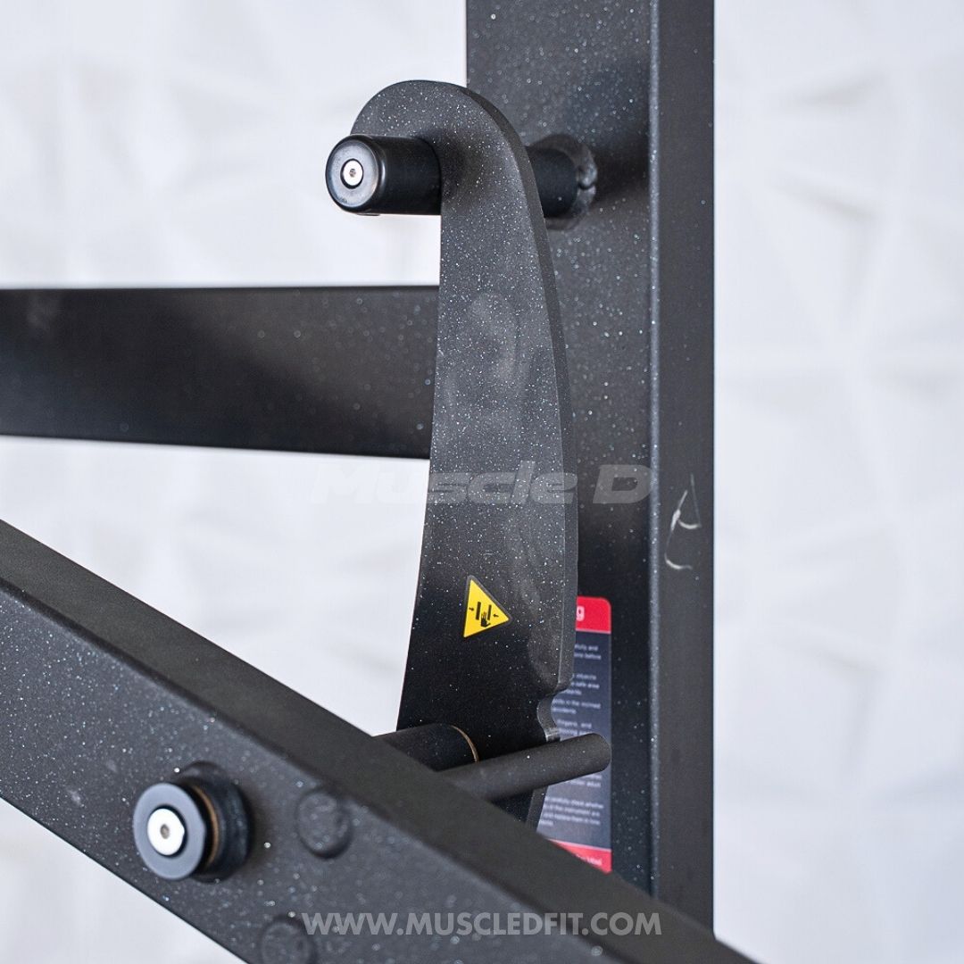 Excel Counterbalanced Pendulum Squat Machine | Muscle D Fitness