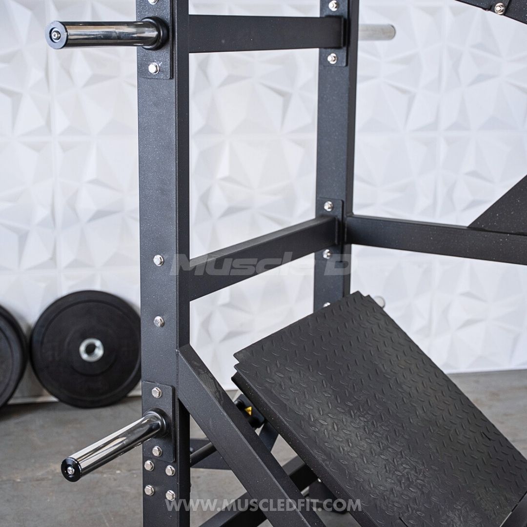 Excel Counterbalanced Pendulum Squat Machine | Muscle D Fitness