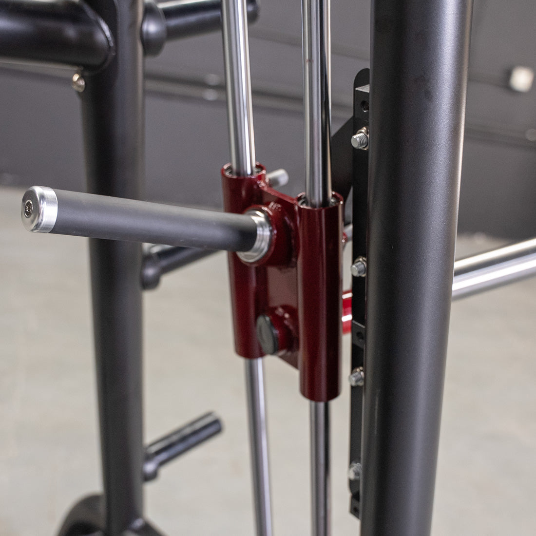 muscle d fitness commercial plate loaded black and maroon handle power leverage v2 flat decline convergent bench handle detail