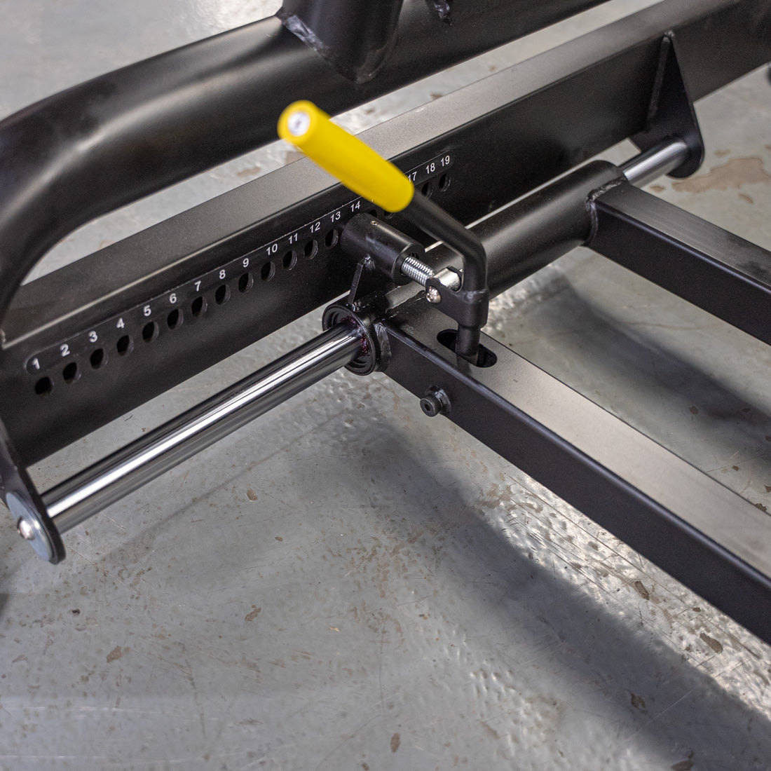 muscle d fitness commercial plate loaded black and maroon handle power leverage v2 flat decline convergent bench machine seat adjust detail