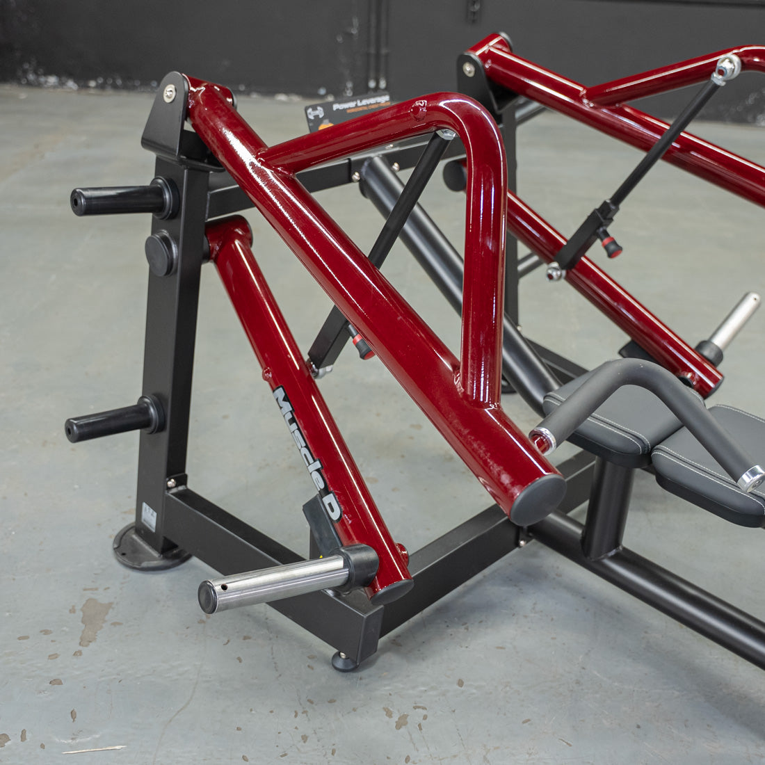 muscle d fitness commercial plate loaded black and maroon power leverage v2 iso lateral horizontal chest press machine detail