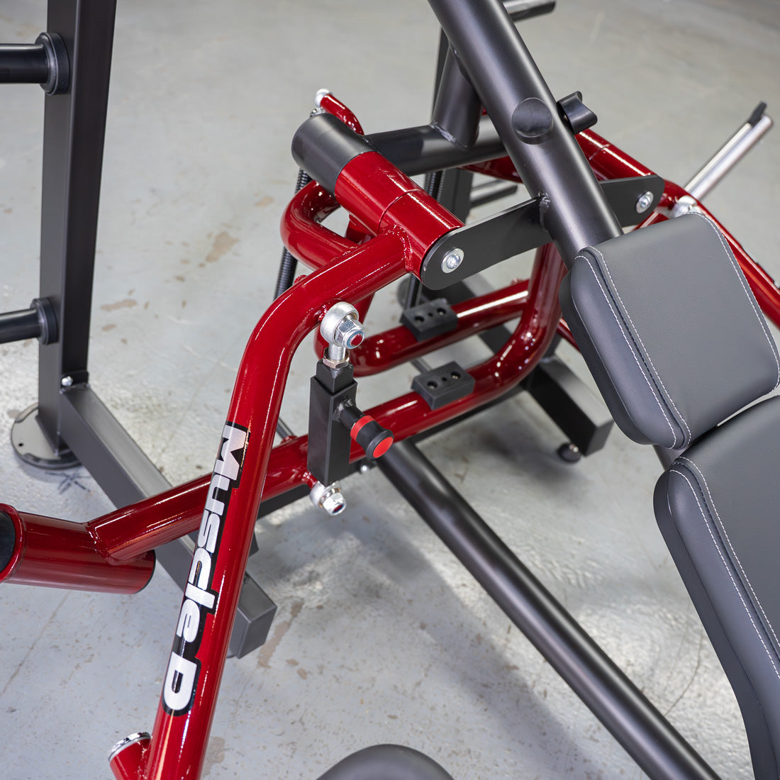 muscle d fitness commercial plate loaded power leverage v2 black and maroon incline pec fly machine with storage detail