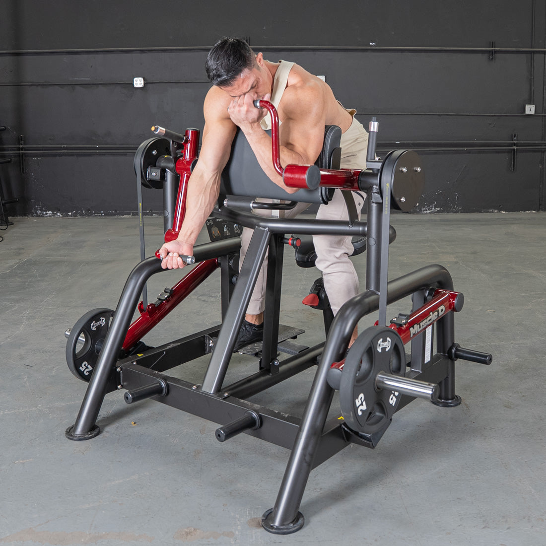 muscle d fitness commercial plate loaded black and maroon power leverage v2 iso lateral biceps curl machine