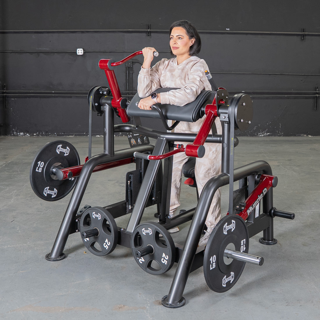 muscle d fitness commercial plate loaded black and maroon power leverage v2 iso lateral biceps curl machine