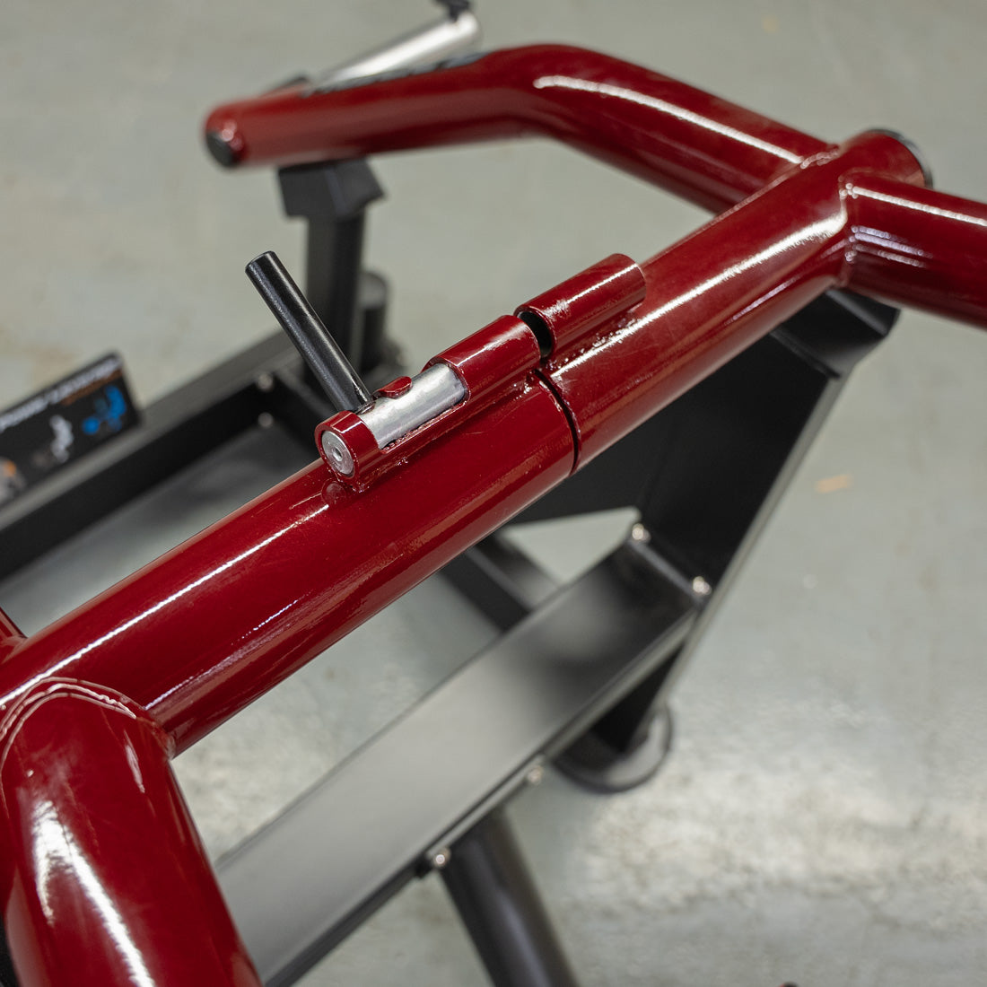 muscle d fitness commercial plate loaded black and maroon power leverage v2 iso lateral dip machine detail