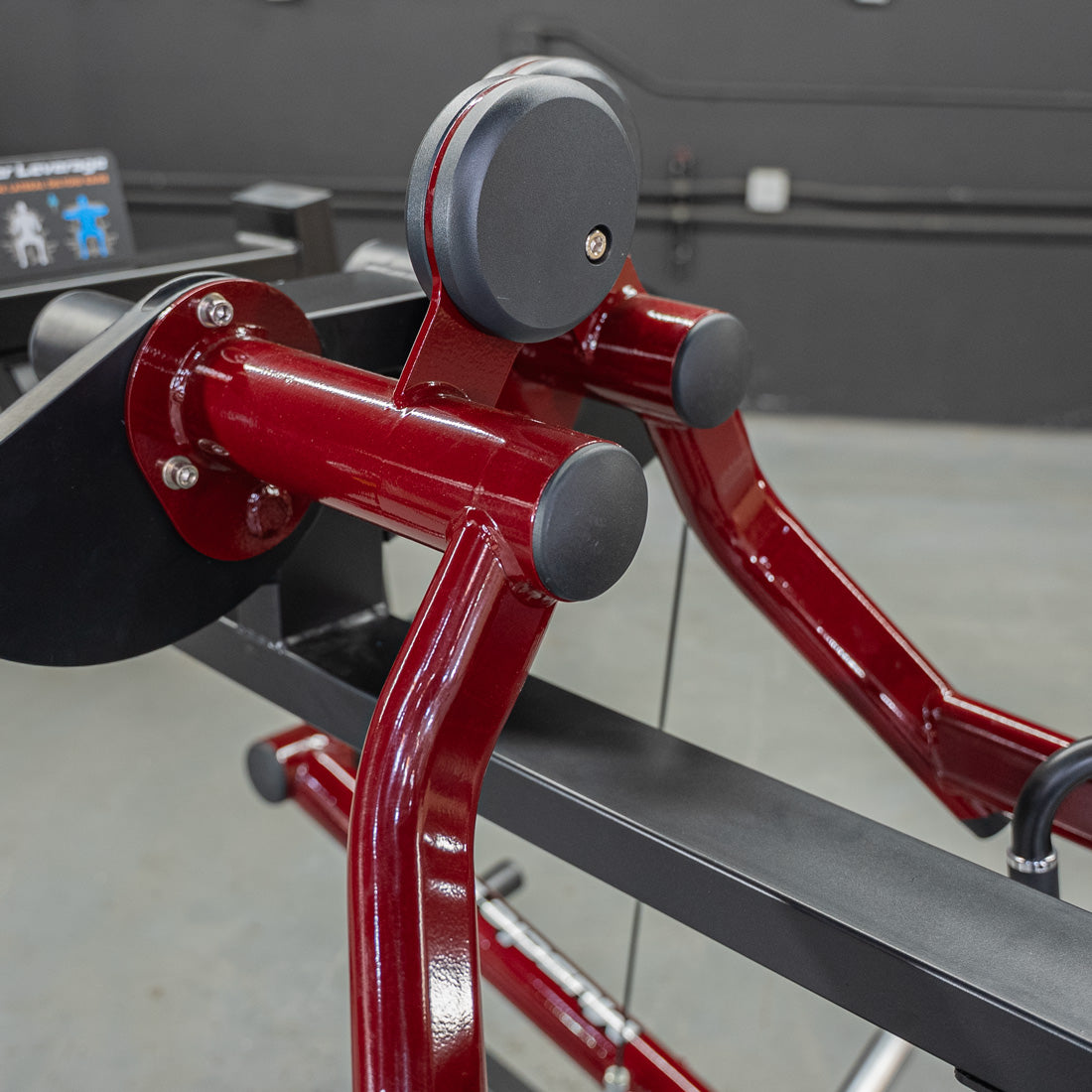 muscle d fitness commercial plate loaded black and maroon power leverage v2 iso lateral raise machine detail