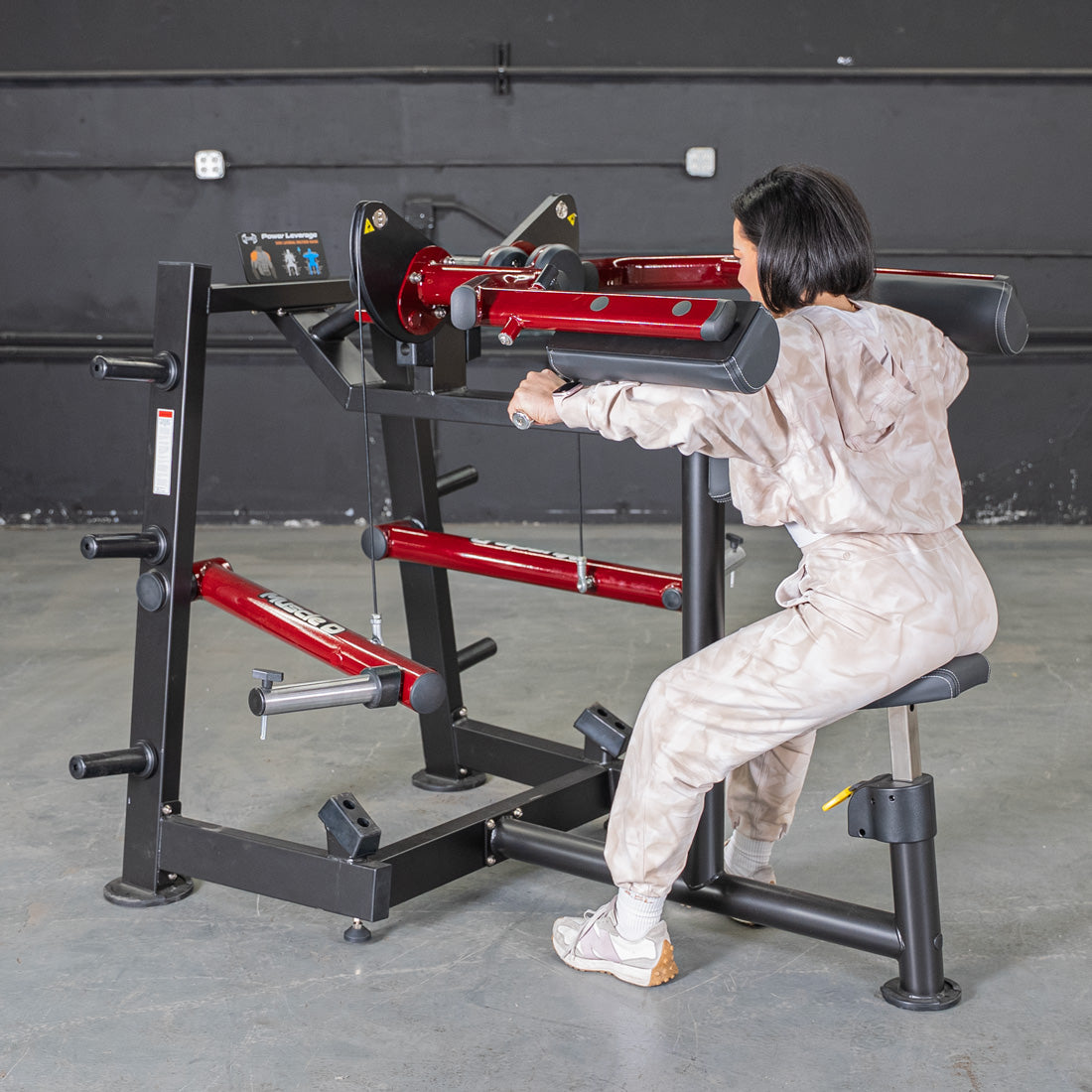 muscle d fitness commercial plate loaded black and maroon power leverage v2 iso lateral raise machine