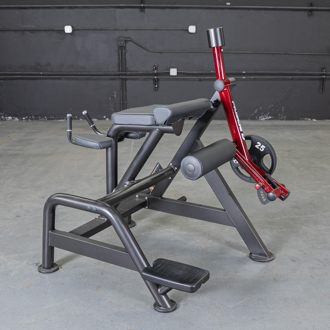 muscle d fitness commercial plate loaded black and maroon power leverage v2 reverse hyper machine