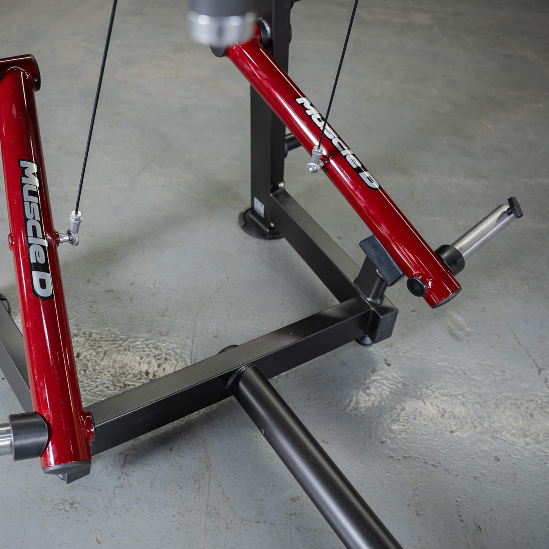 muscle d fitness commercial plate loaded power leverage v2 black and maroon pec fly rear delt combo machine detail