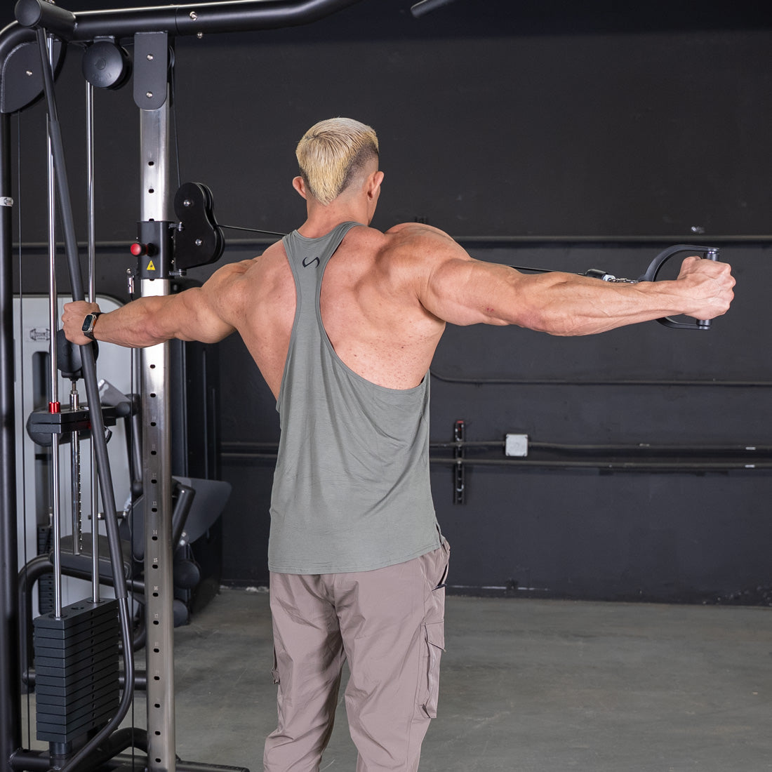 muscle d fitness commercial selectorized vogue black cable crossover machine