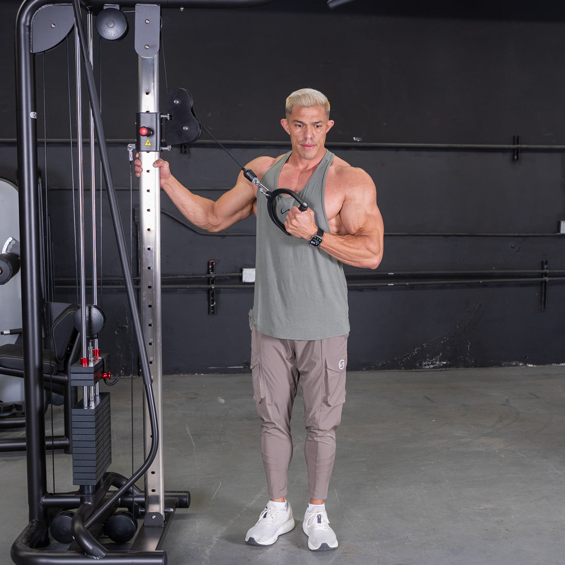 muscle d fitness commercial selectorized vogue black cable crossover machine