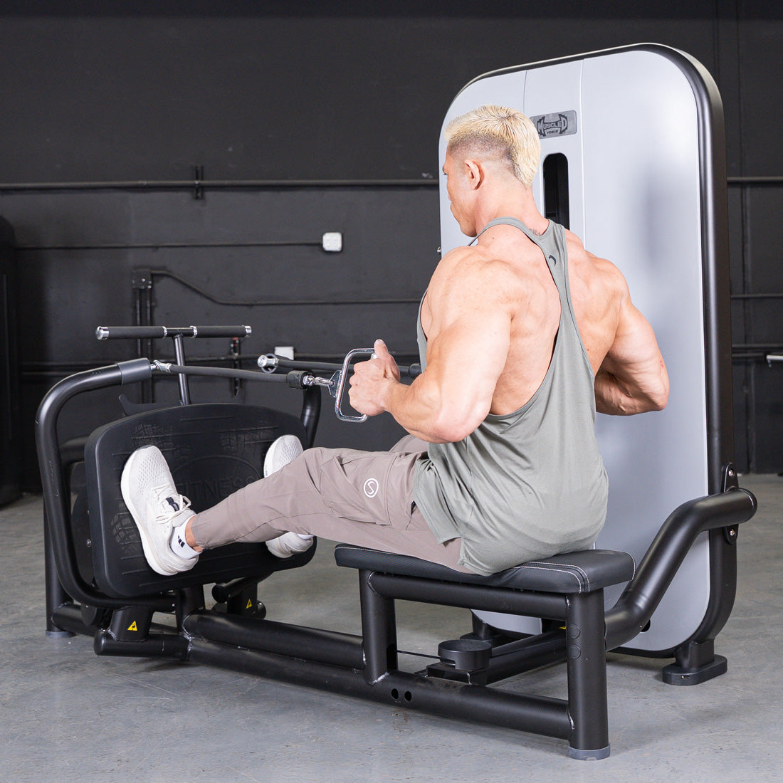 muscle d fitness commercial selectorized vogue black and light grey diverging low row machine