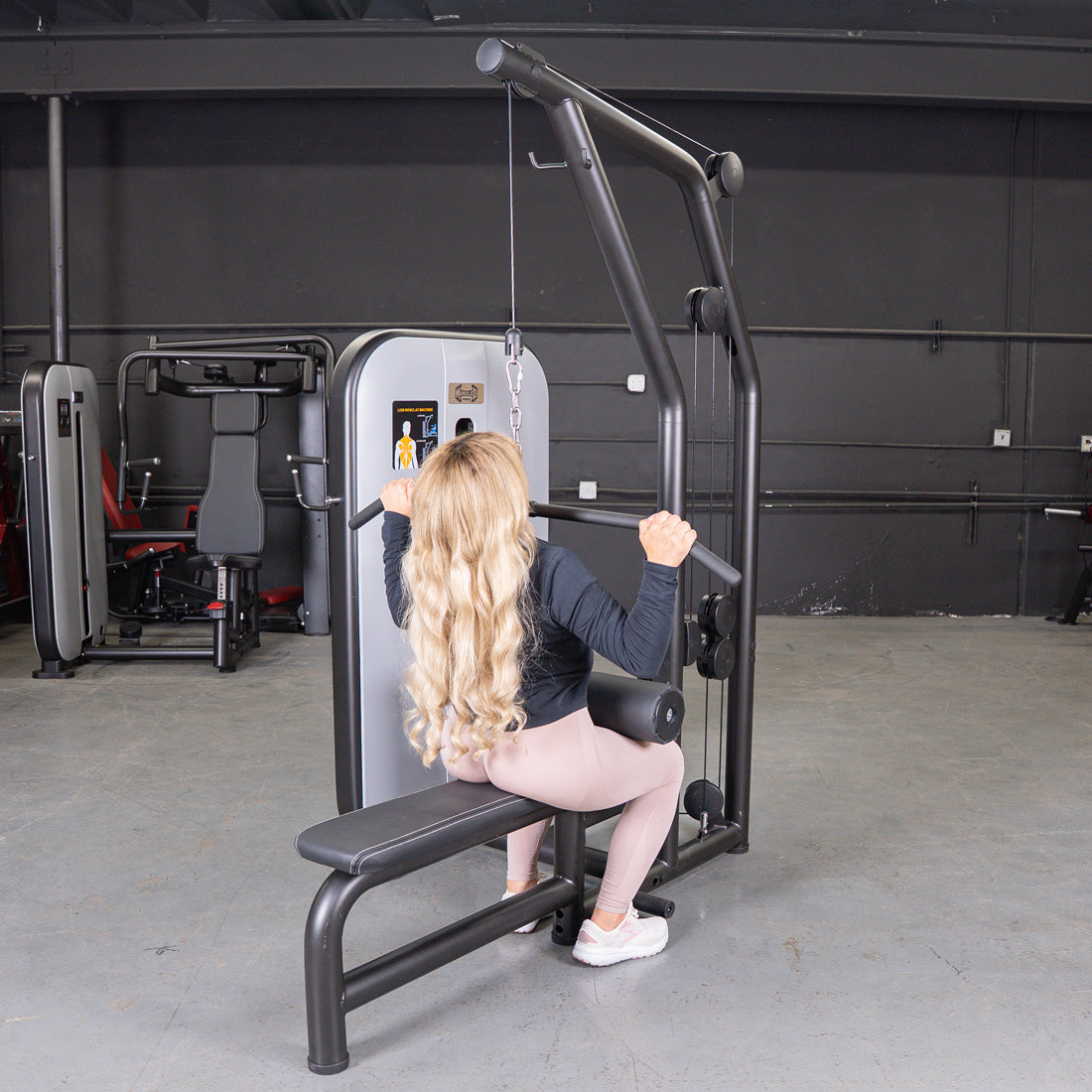 muscle d fitness commercial selectorized vogue black and light grey lat low row combo machine