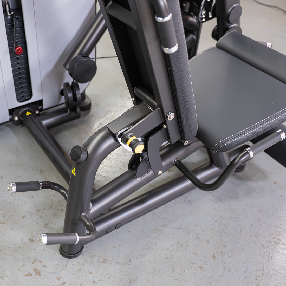 muscle d fitness commercial selectorized vogue black and light grey leg extension prone leg curl combo machine detail