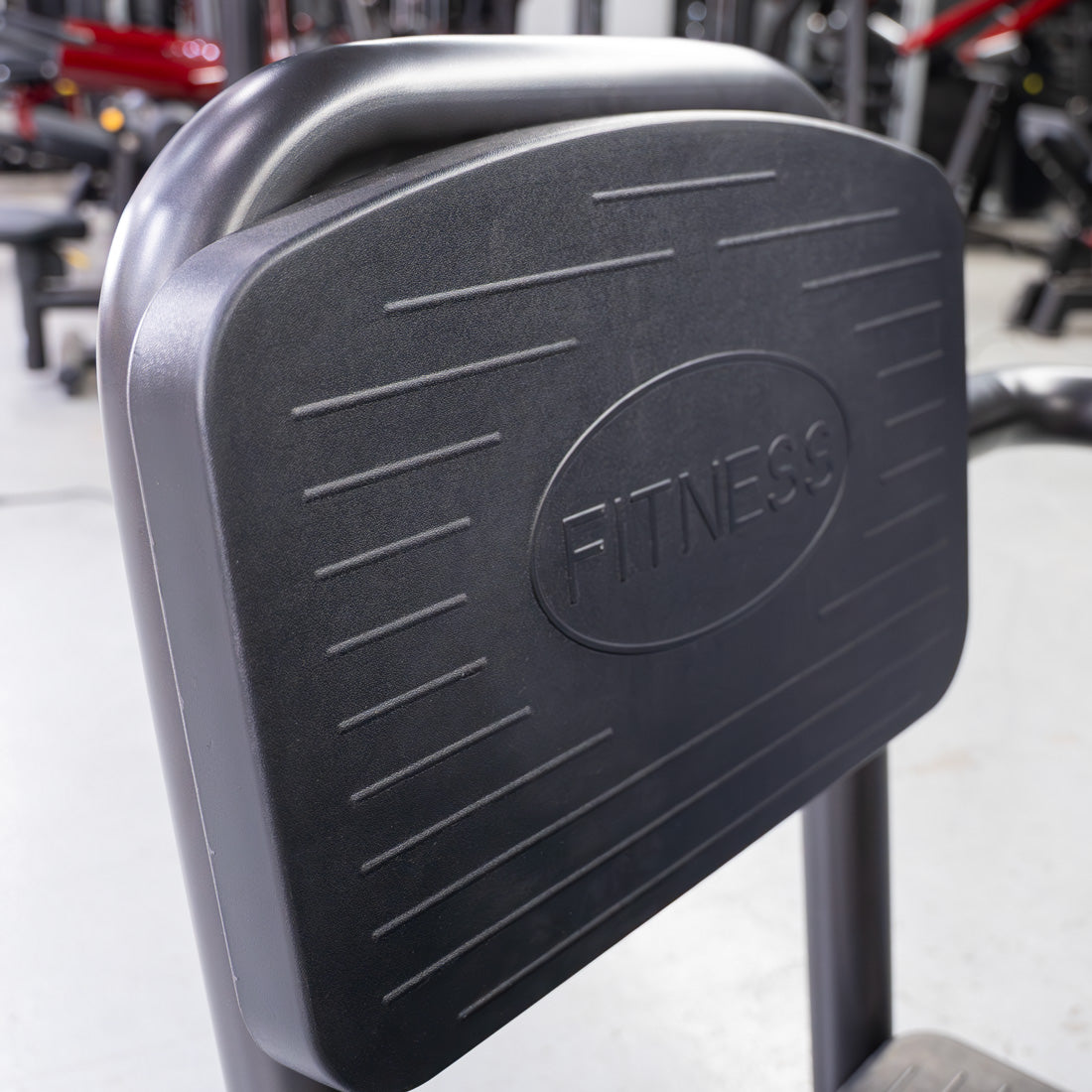 muscle d fitness commercial selectorized vogue black and light grey leg press machine detail