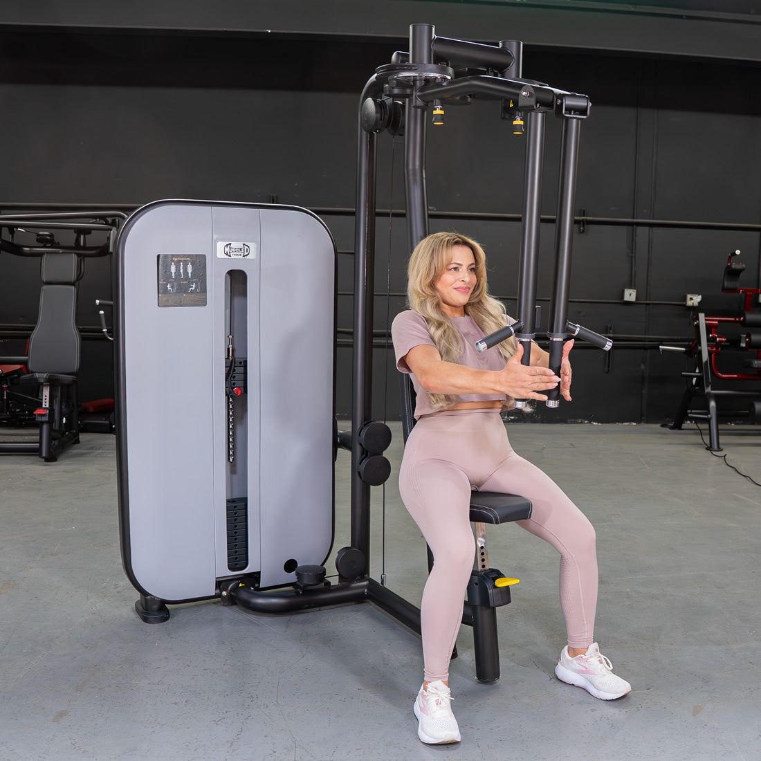 muscle d fitness commercial selectorized vogue black and light grey pec deck rear delt combo machine