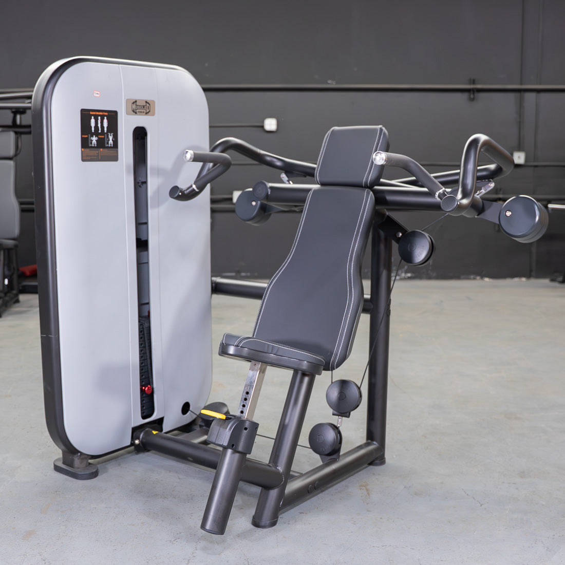 muscle d fitness commercial selectorized vogue black and light grey shoulder press machine