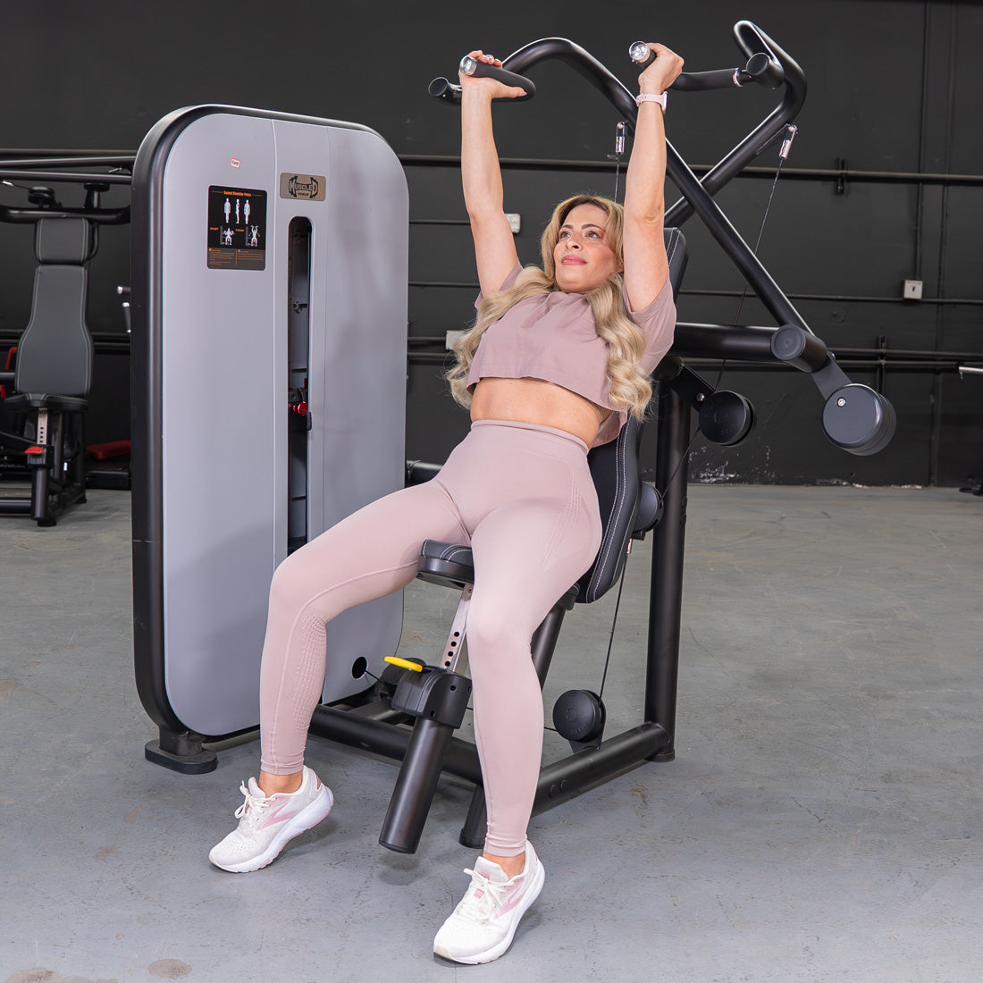 muscle d fitness commercial selectorized vogue black and light grey shoulder press machine