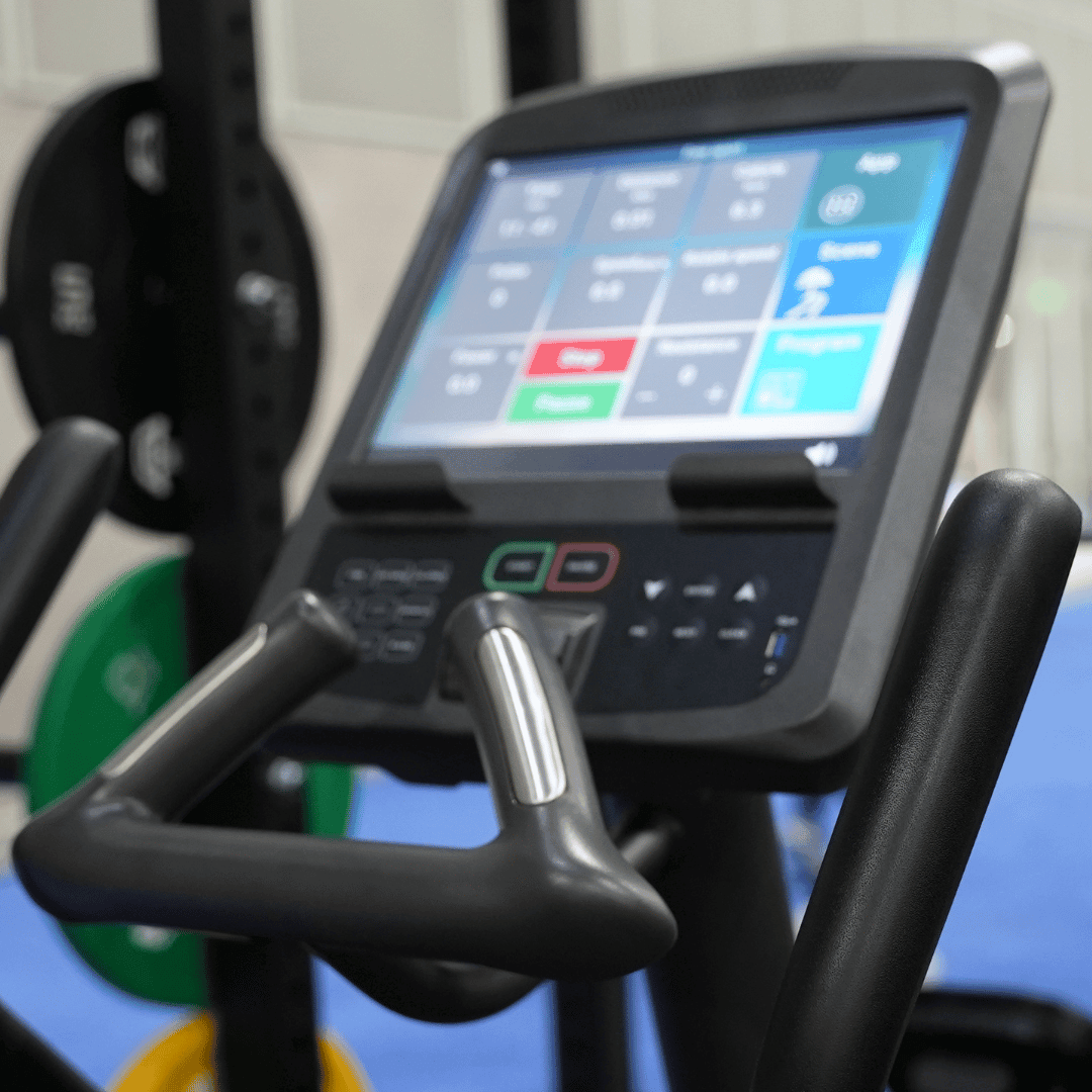 Commercial Elliptical Trainer - Touch Screen - Muscle D Fitness - Comm