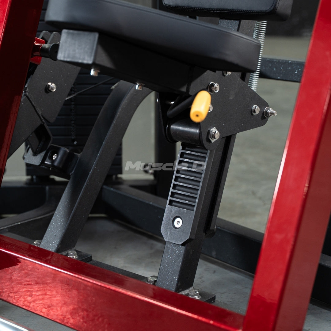 Classic V2 Selectorized Chest Press | Muscle D Fitness Commercial Machine