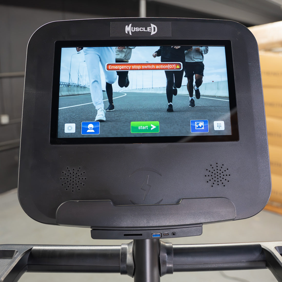 muscle d fitness black elite commercial stair climber touch screen with usb usb-c audio jack and speaker