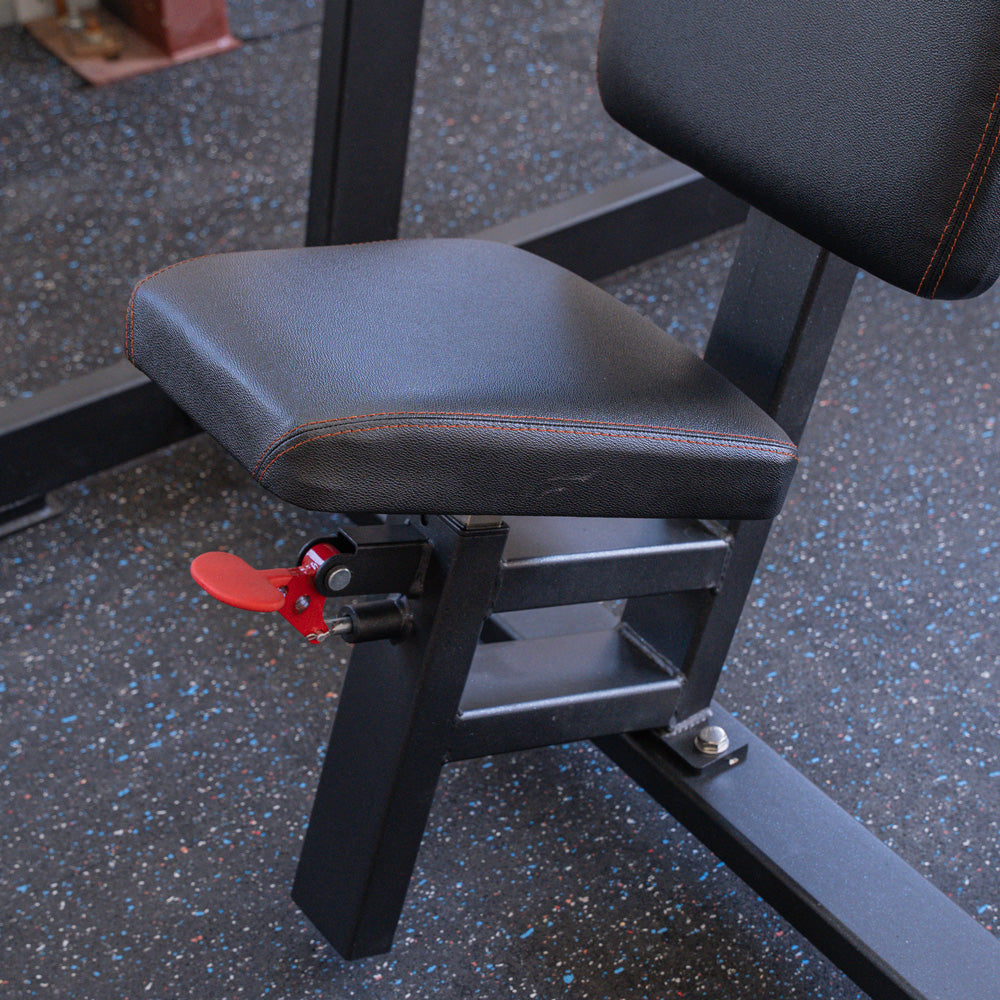 muscle d fitness commercial plate loaded excel leverage black chest and back combo machine chest station seat detail