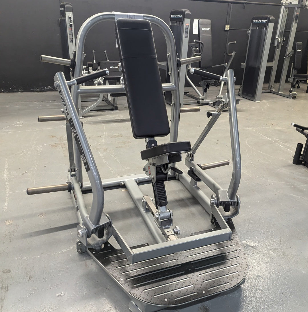 Pro Strength Decline Chest Press - Muscle D Fitness - Premium - Adjustable - Plate Loaded - Lower Chest Workout