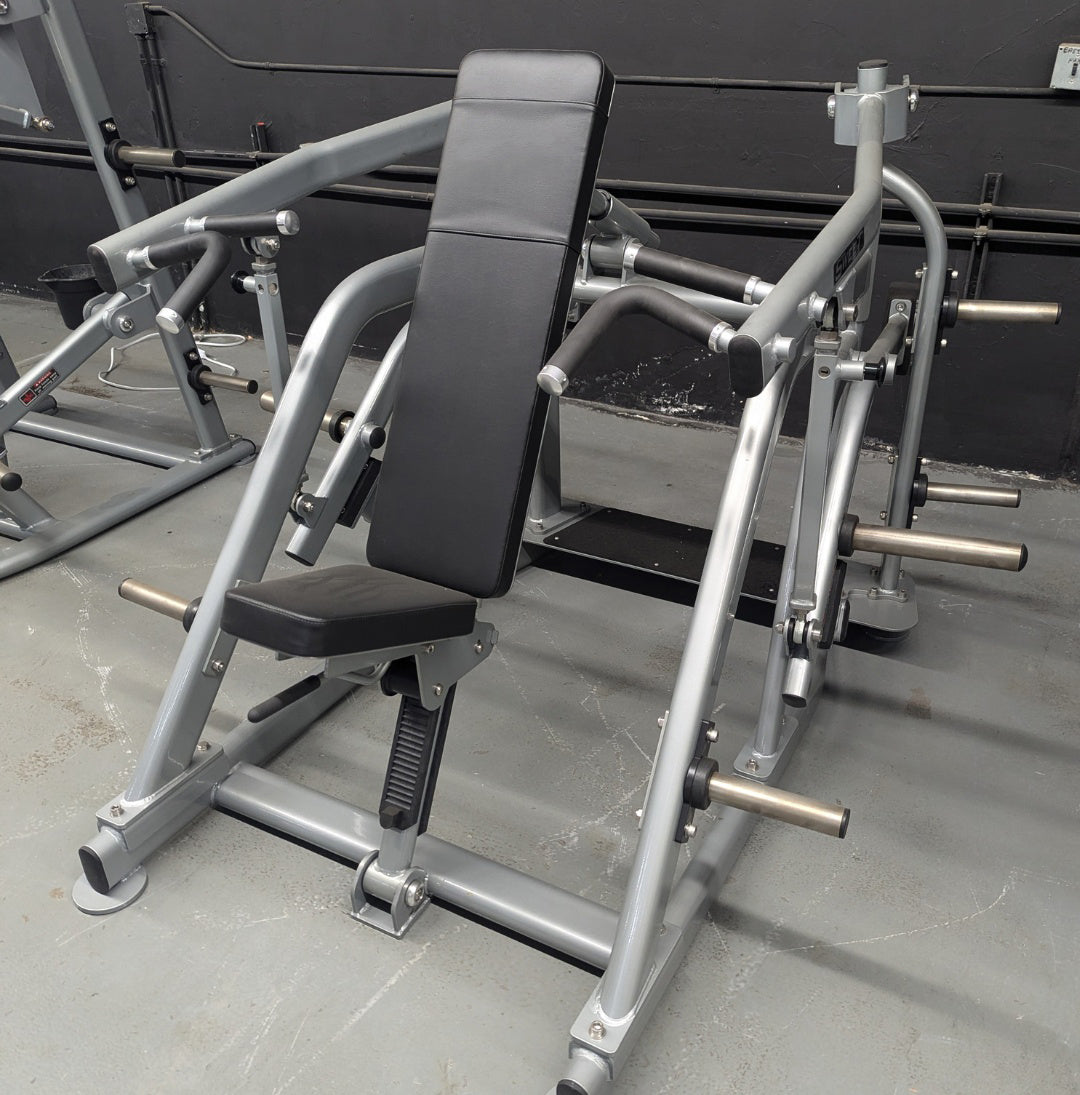 Pro Strength Shoulder Press - Muscle D Fitness - Commercial - Plate Loaded