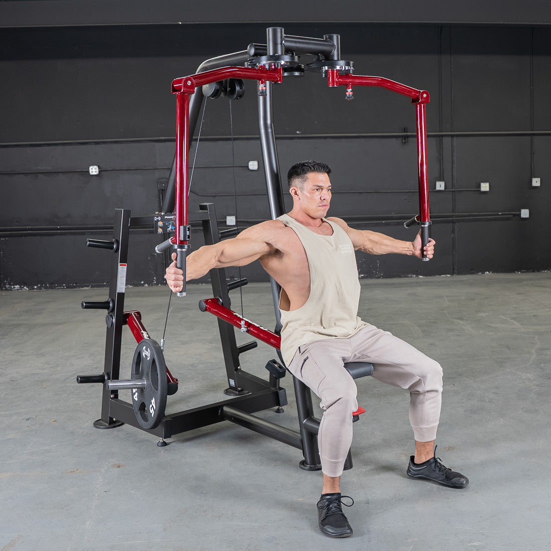muscle d fitness commercial plate loaded power leverage v2 black and maroon pec fly rear delt combo machine