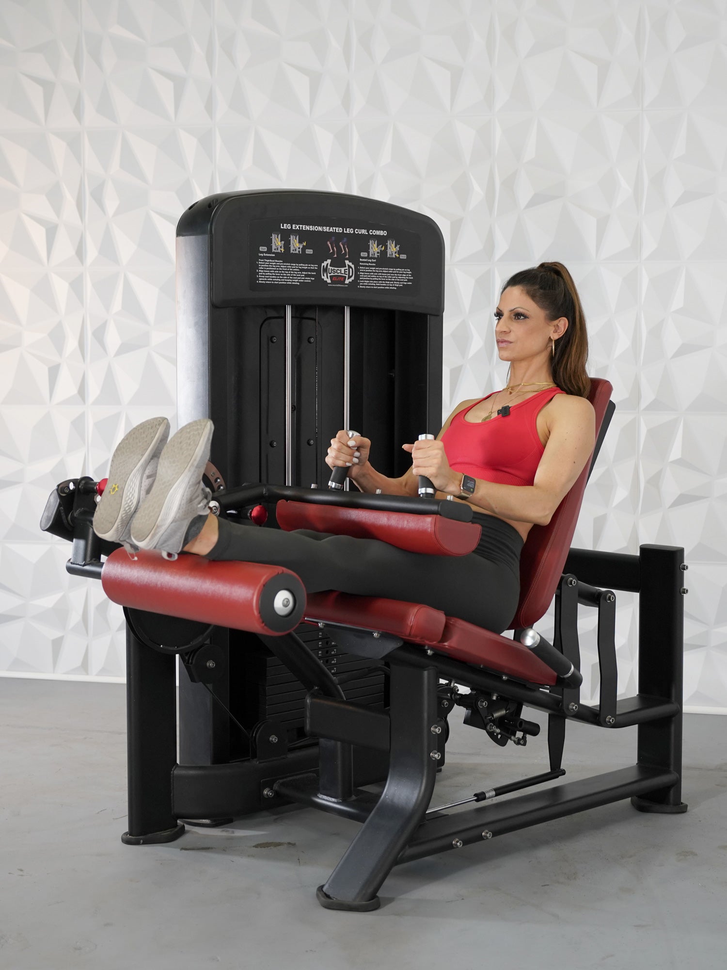 Seated best sale curl machine