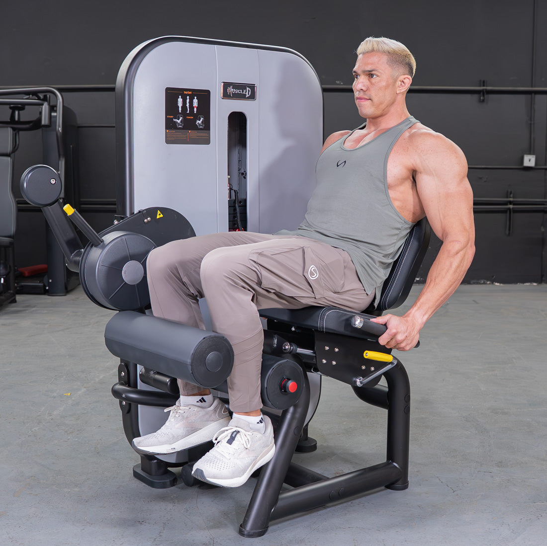 muscle d fitness commercial selectorized vogue black and light grey seated leg curl machine 